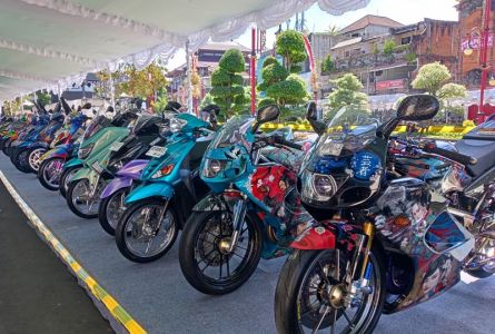 Tumplek Blek, 500 Motor Modifikasi Dipamerkan Bareng Festival Rakyat Meriahkan HUT ke-255 Gianyar Bali