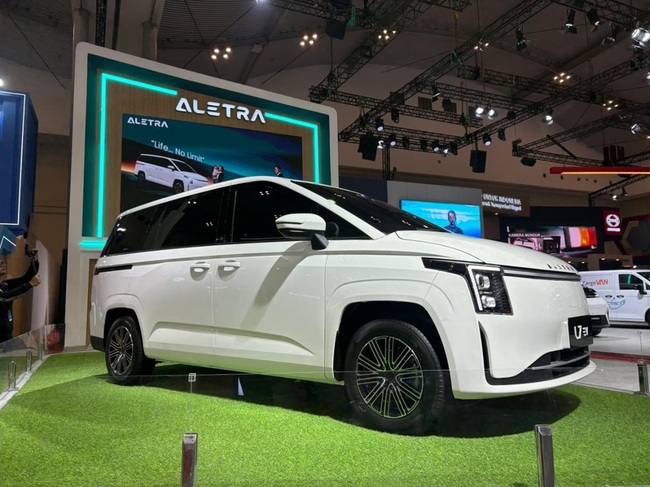 Aletra Perkenalkan LMPV Listrik Aletra L7 di GIIAS 2026 01