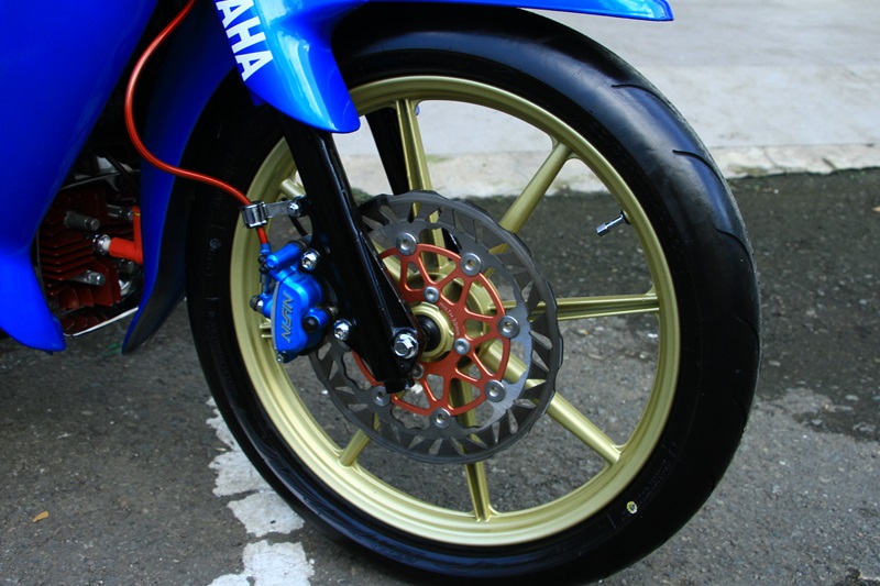 KAKI DEPAN Comot disc brake Moto1