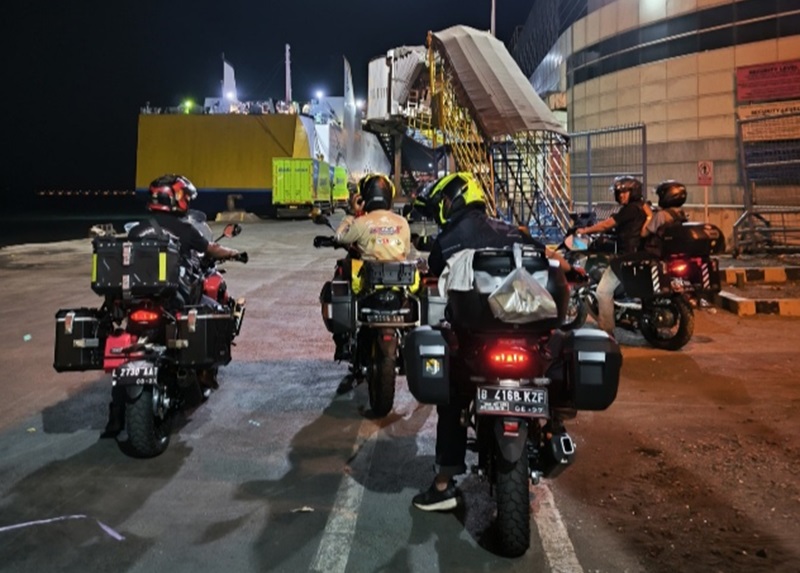 2024 08 touring cb150x surabaya 2