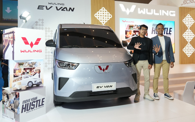 Foto 03 Kompetisi ini digelar untuk memberikan ruang kepada para pelaku bisnis dalam pengembangan usahanya dengan menggunakan Wuling EV Van. 1