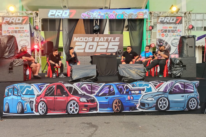 Talk Show Otomotif Bareng Guest Star Dari Brand Pro 7