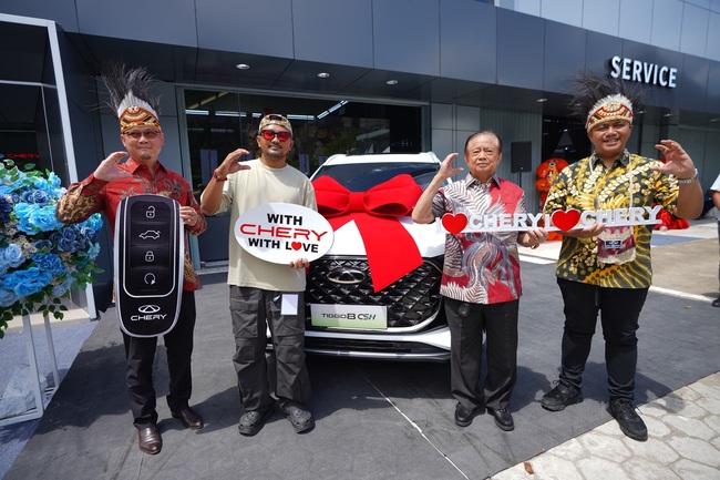 Grand Opening Dealer Chery Jayapura 02