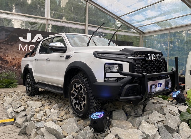 Foto JAC Motor 02