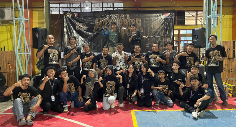 Squad Kepanitiaan Grisa Motorbike Contest 3 Kompak Sukseskan Acara