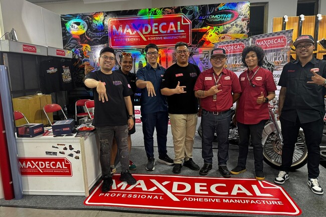 PETINGGI BESERTA BA MAXDECAL & DIREKTUR KUSTOMFEST. Berkolaborasi Kreatif Semarakkan Kustomfest 2025.