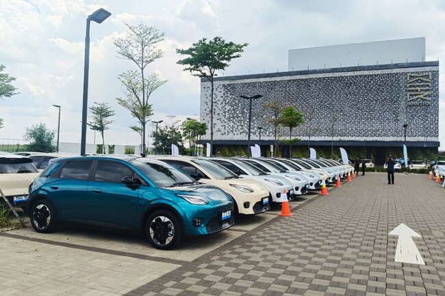 GAC Indonesia Lakukan Serah Terima AION UT 03