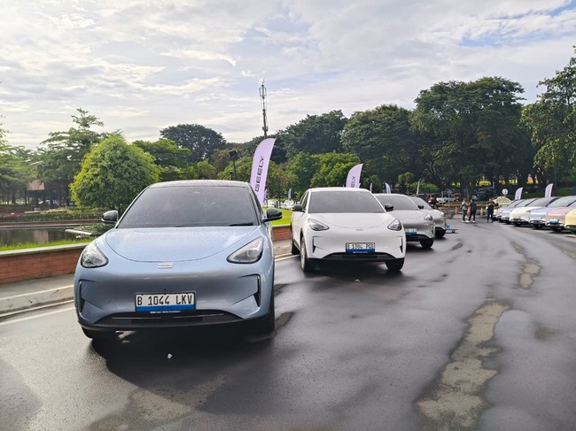 Foto Geely EX2 Handover Ceremony 04