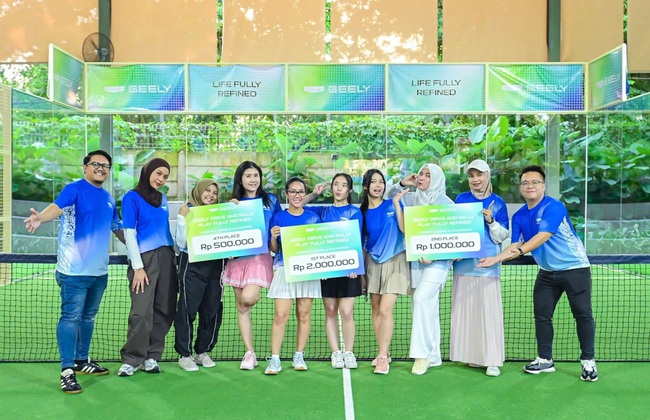 Foto Geely 05 Komunitas pengguna Geely EX2 EX2ON dan Geely EX5 EX5IS berfoto bersama usai kegiatan 1