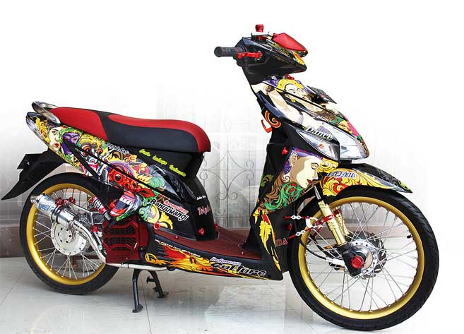 Honda Vario 110 '13 BALI : Reperesentasi Indonesia Kaya Budaya