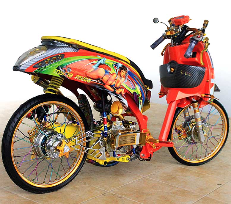 Honda Scoopy FI '13 - Bekasi : Nyentrik Bersolek Racing